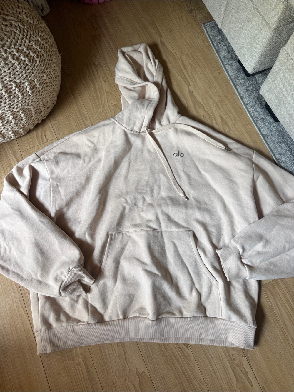 ALO Yoga Men's Light Cream Accolade Hoodie